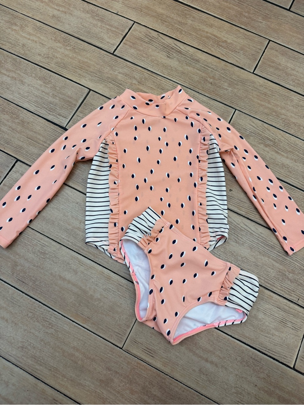 Girls Jessica Simpson Peach Polka Long-Sleeve Rash Guard Swimsuit Set